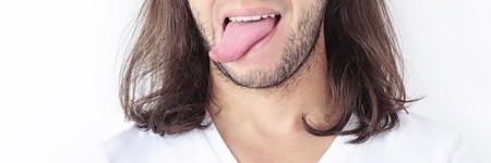 舌ブラシ（舌クリーナー）を使った舌磨きの方法